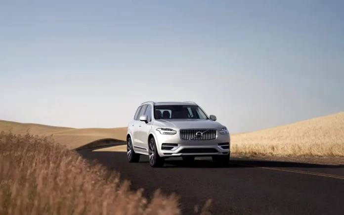 Volvo Cars emite llamado a revisión para vehículos híbridos enchufables